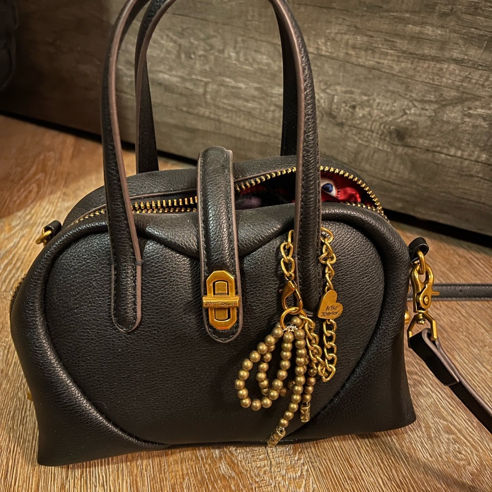 Betsey Johnson heart bag